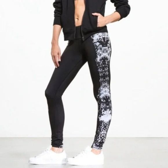 ALO High Waisted Airbrush Black Crystal Full Length Ankle Leggings Small - Picture 1 of 7